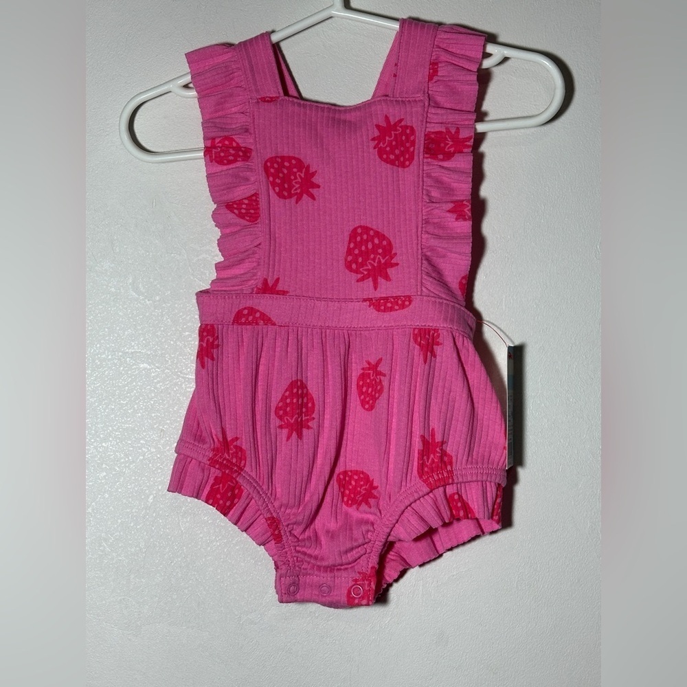 Cat & Jack Pink Strawberry Print Baby Romper Size 3-6 months